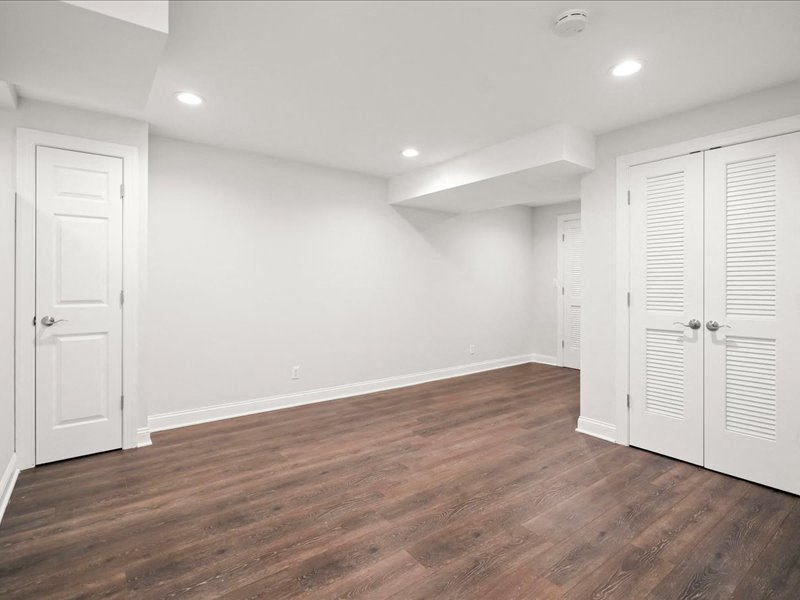 Gallery Photo 16